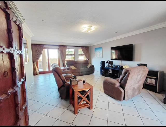 3 BEDROOM FREESTANDING FOR SALE IN BENDOR